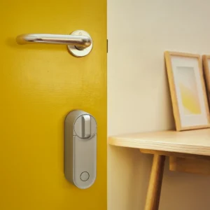 Yale Linus Smart Lock L2. Купити замок, Купити Дверні замки, Купити Смарт замки, Для вхідних дверей з механічними замками. Замовити Розумний замок Yale